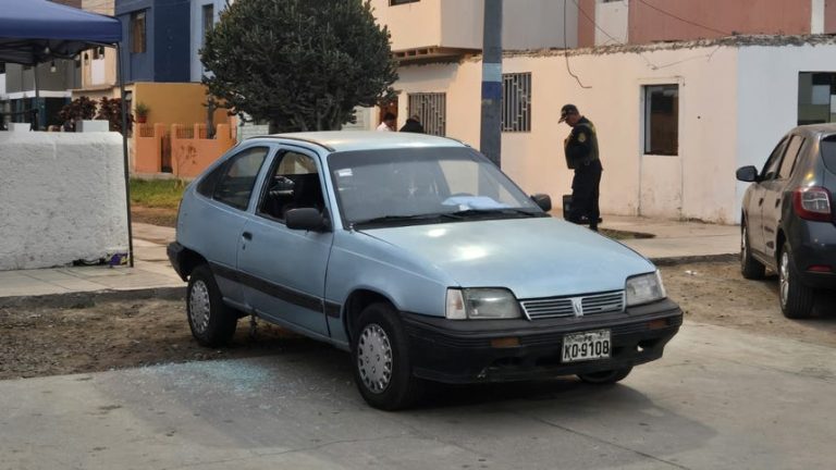 Un hombre fue atacado a balazos al interior de un vehículo en el Callao