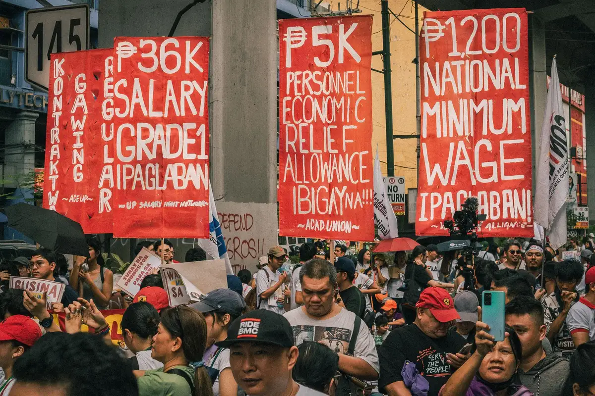 Discusión sobre ajuste de sueldos mínimos y economía interna en Perú